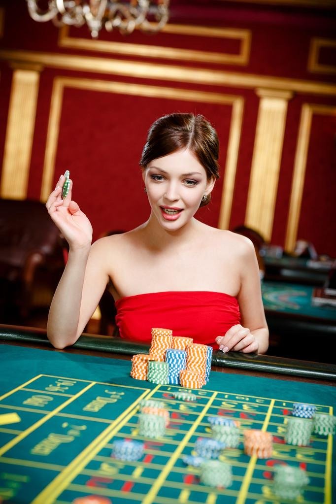 Responsible gaming advice shown beside cricket odds content on 3 bdt